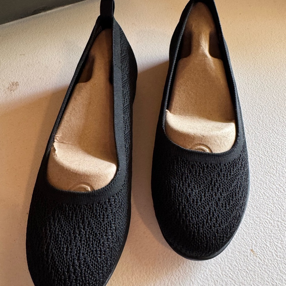 Cleo’s by Skechers Black Women's Flats